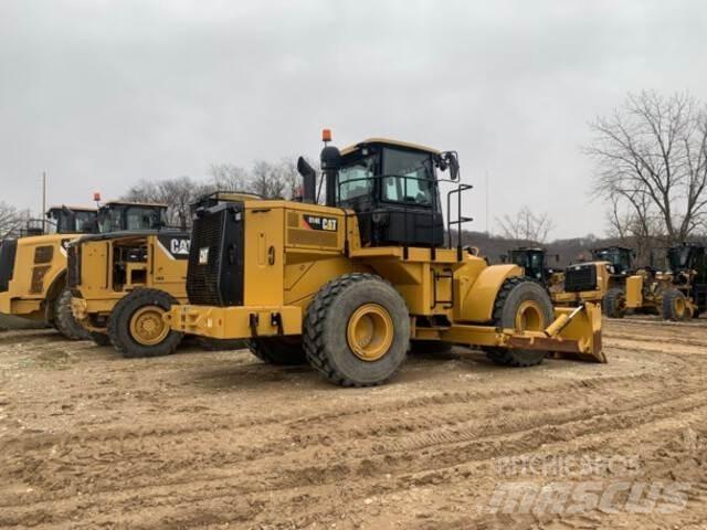 CAT 814K Колісні бульдозери