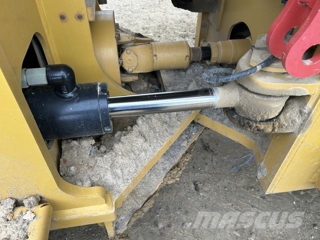 CAT 815 Ущільнювачі грунту