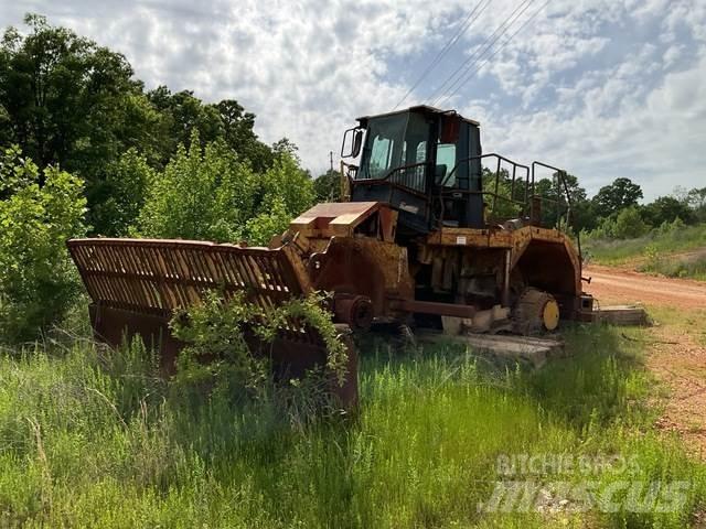 CAT 826G Ущільнювачі грунту
