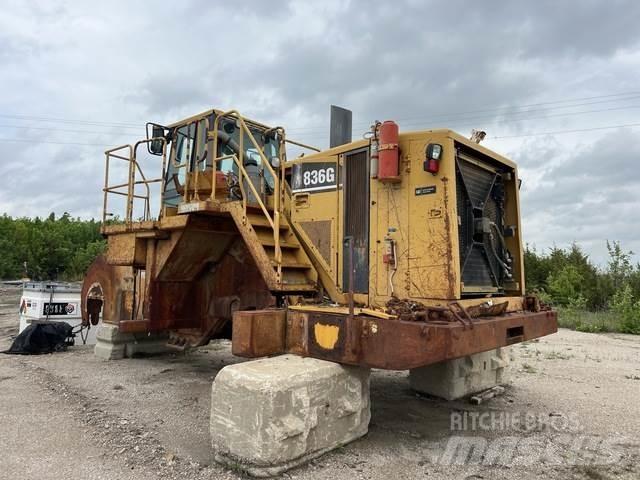 CAT 836G Ущільнювачі грунту