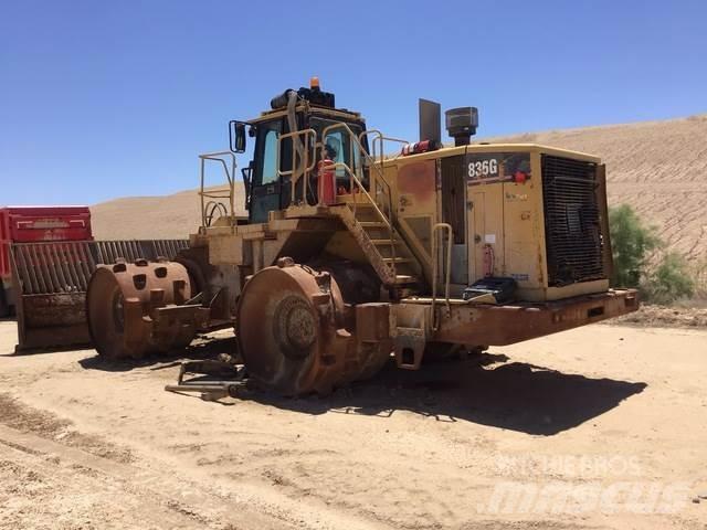 CAT 836G Ущільнювачі грунту