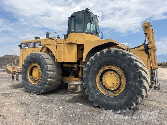 CAT 844H Колісні бульдозери