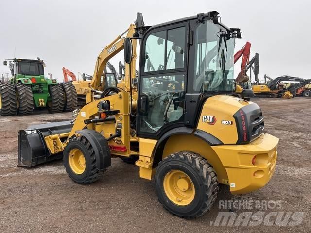CAT 903D Фронтальні навантажувачі