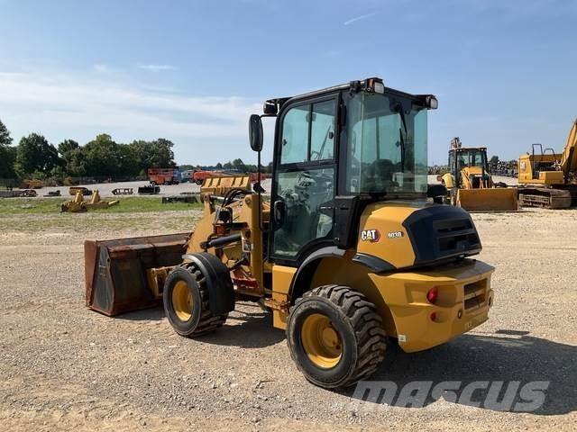 CAT 903D Фронтальні навантажувачі