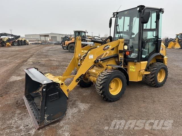 CAT 903D Фронтальні навантажувачі