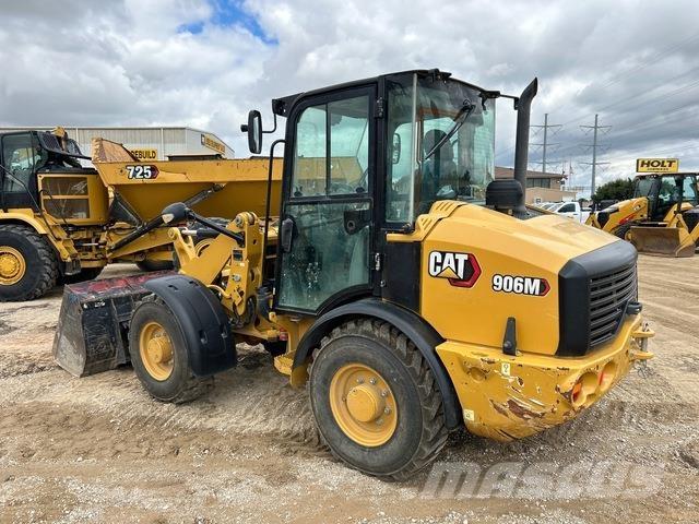 CAT 906M Фронтальні навантажувачі