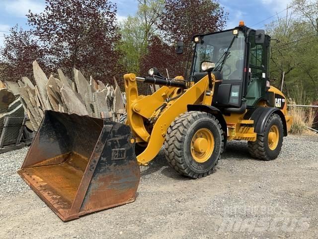 CAT 907H Фронтальні навантажувачі