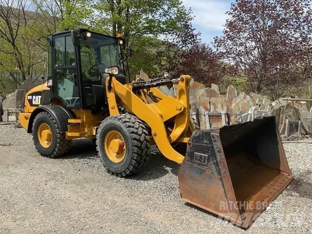 CAT 907H Фронтальні навантажувачі