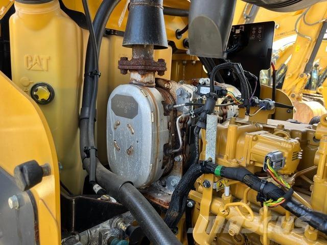 CAT 910K Фронтальні навантажувачі
