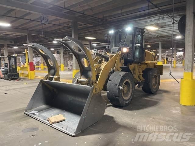 CAT 920 Фронтальні навантажувачі