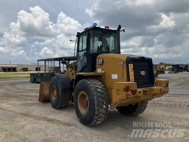 CAT 920 Фронтальні навантажувачі
