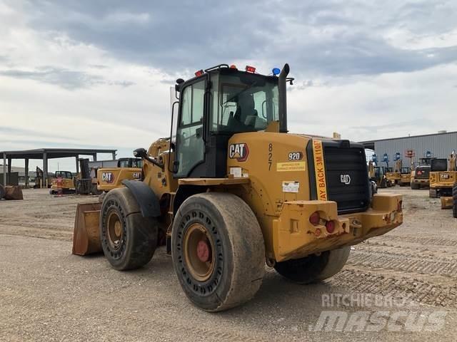 CAT 920 Фронтальні навантажувачі
