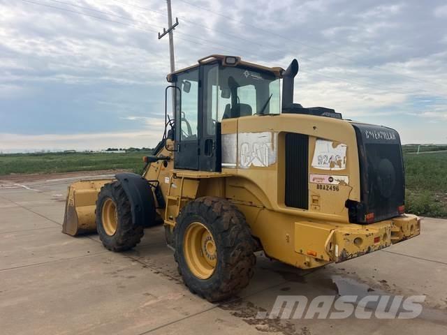 CAT 924G Фронтальні навантажувачі