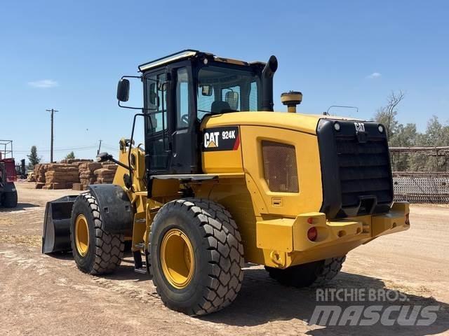 CAT 924K Фронтальні навантажувачі
