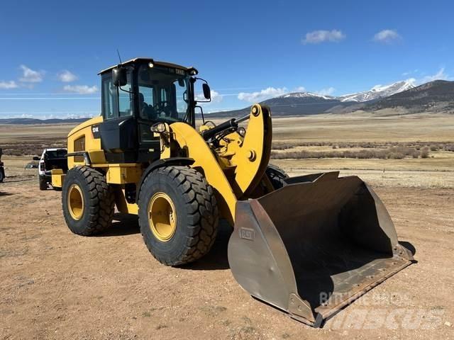 CAT 924K Фронтальні навантажувачі