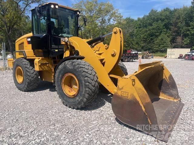 CAT 926M Фронтальні навантажувачі