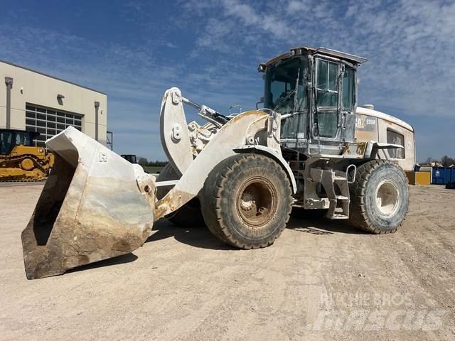 CAT 926M Фронтальні навантажувачі