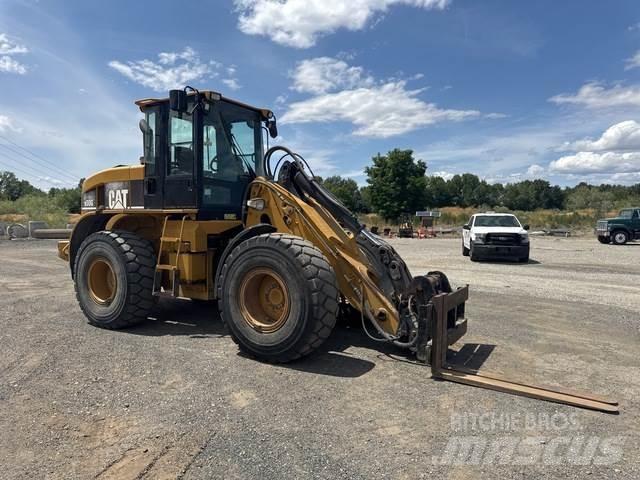 CAT 930G Фронтальні навантажувачі