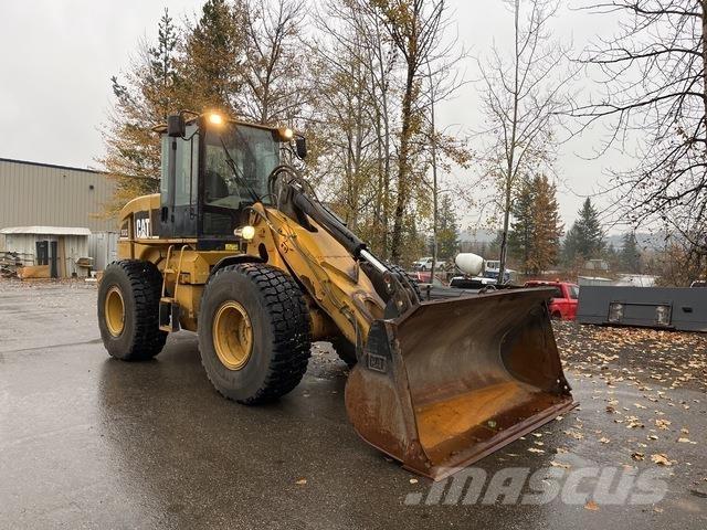 CAT 930G Фронтальні навантажувачі