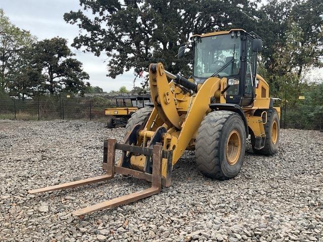 CAT 930K Фронтальні навантажувачі