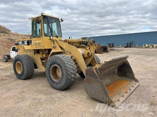 CAT 936F Фронтальні навантажувачі