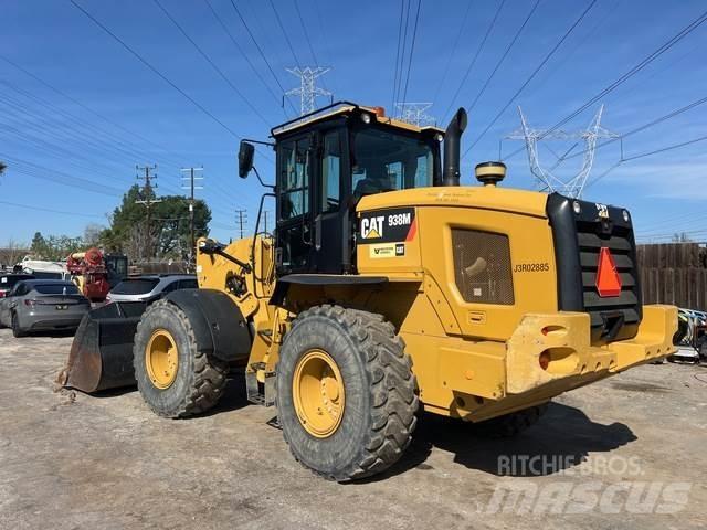 CAT 938M Фронтальні навантажувачі