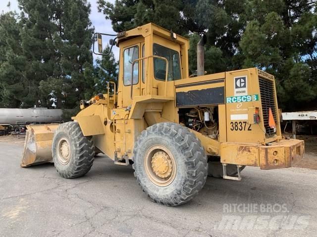 CAT 950B Фронтальні навантажувачі