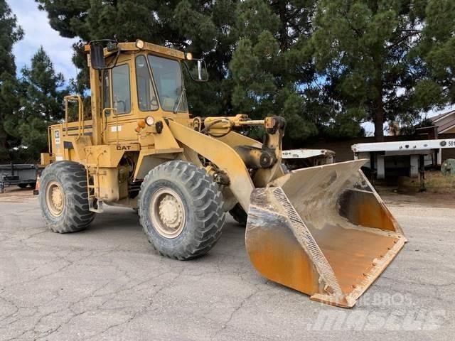 CAT 950B Фронтальні навантажувачі