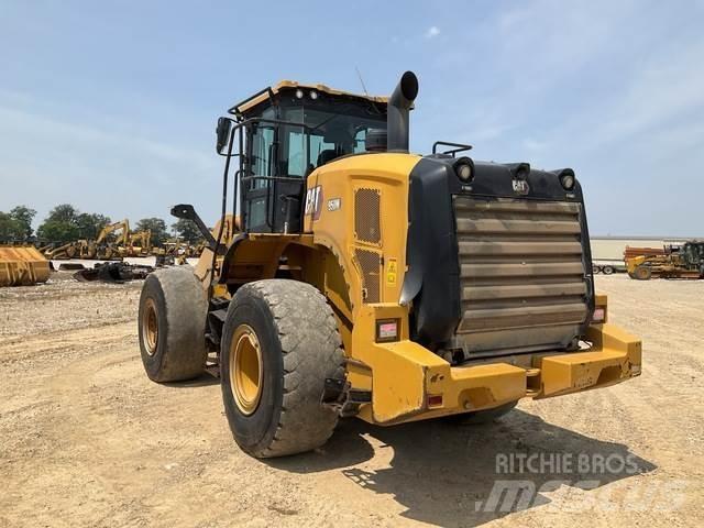 CAT 950M Фронтальні навантажувачі