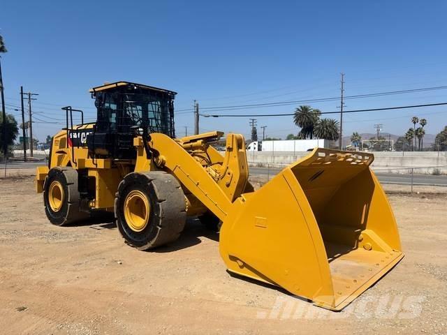 CAT 950M Фронтальні навантажувачі