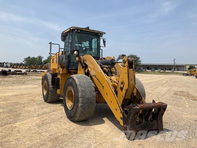 CAT 950M Фронтальні навантажувачі