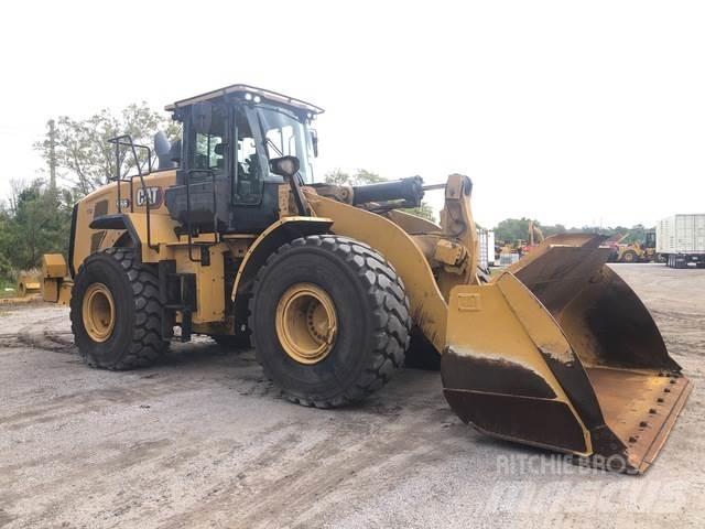 CAT 966 Фронтальні навантажувачі