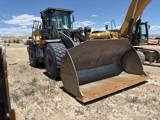 CAT 966K Фронтальні навантажувачі