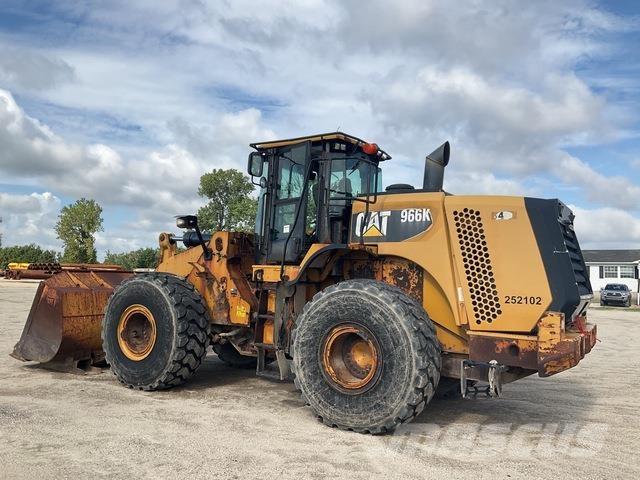 CAT 966K Фронтальні навантажувачі