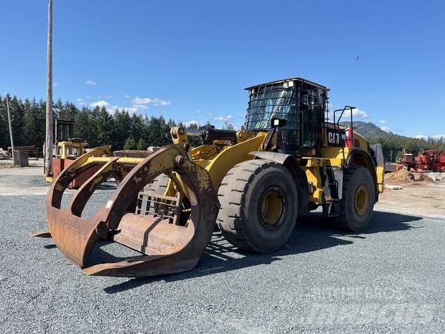 CAT 966M Фронтальні навантажувачі