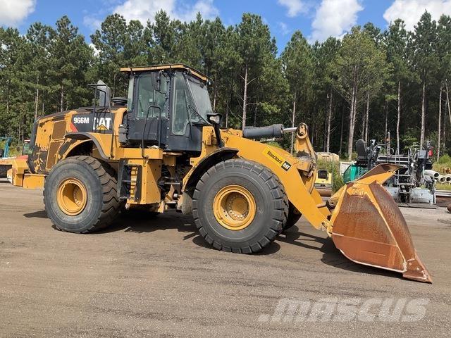 CAT 966M Фронтальні навантажувачі