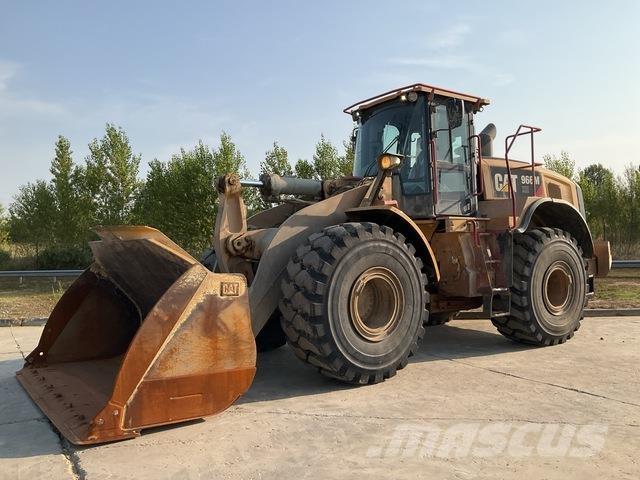 CAT 966M XE Фронтальні навантажувачі