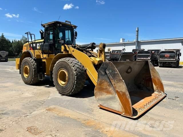 CAT 972K Фронтальні навантажувачі