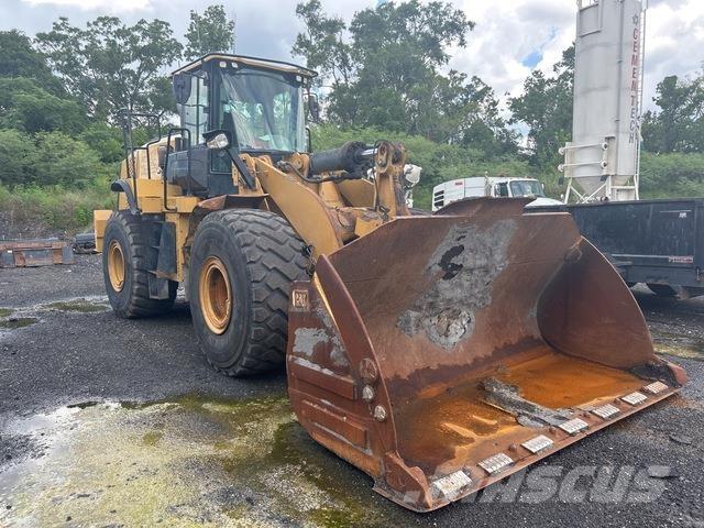 CAT 972M Фронтальні навантажувачі