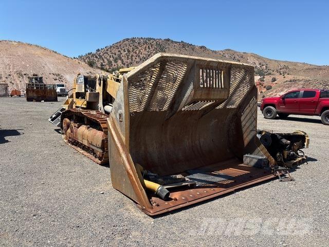 CAT 973C Гусеничні вантажники