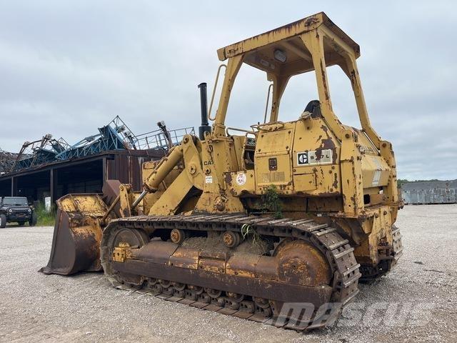 CAT 977L Гусеничні вантажники