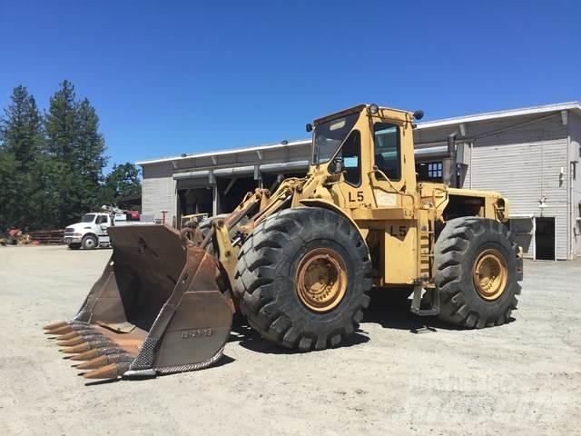 CAT 980B Фронтальні навантажувачі