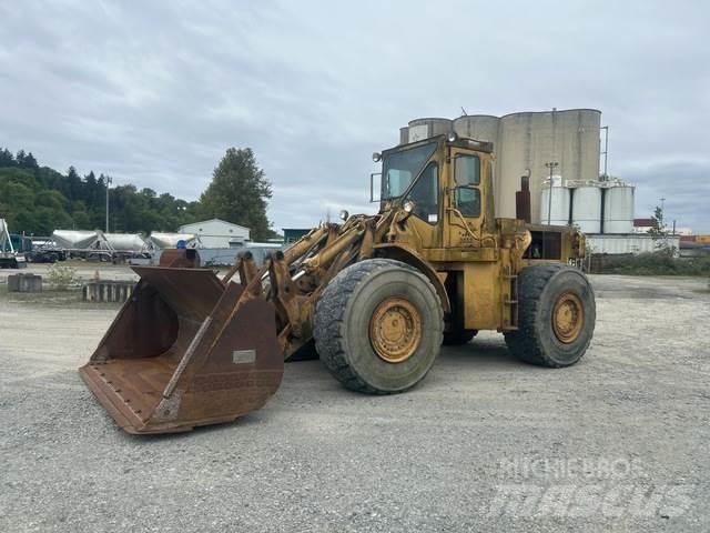 CAT 980B Фронтальні навантажувачі
