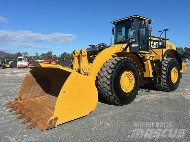 CAT 980M Фронтальні навантажувачі