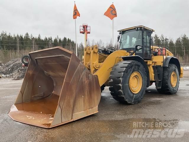 CAT 982M Фронтальні навантажувачі