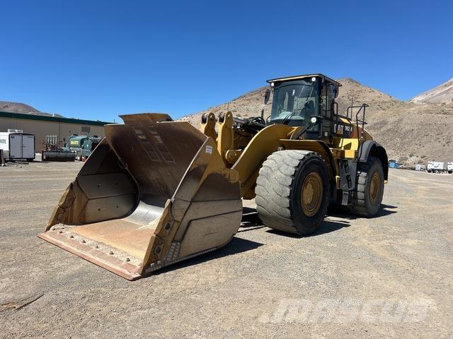 CAT 982M Фронтальні навантажувачі