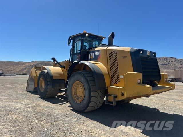 CAT 982M Фронтальні навантажувачі