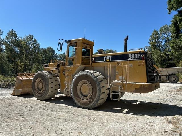 CAT 988F Фронтальні навантажувачі