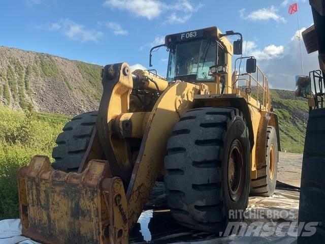 CAT 990H Фронтальні навантажувачі