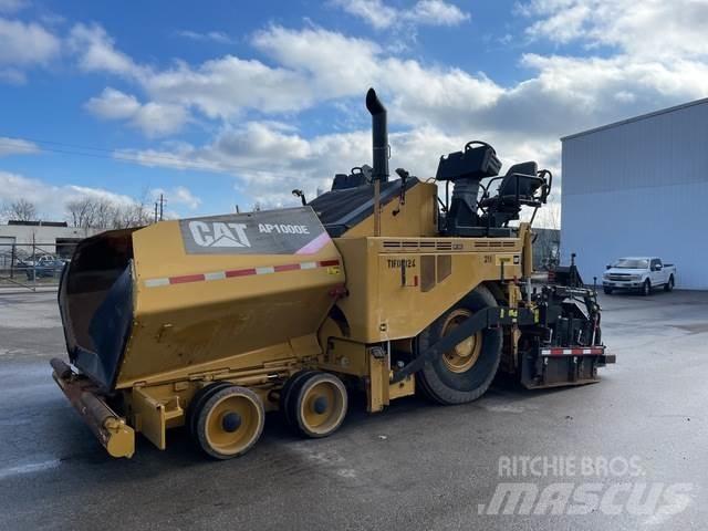 CAT AP1000E Асфальтовкладачі